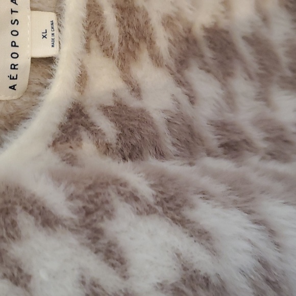 Aeropostale Sleeveless Cropped Sweater Vest | XL - Picture 2 of 9